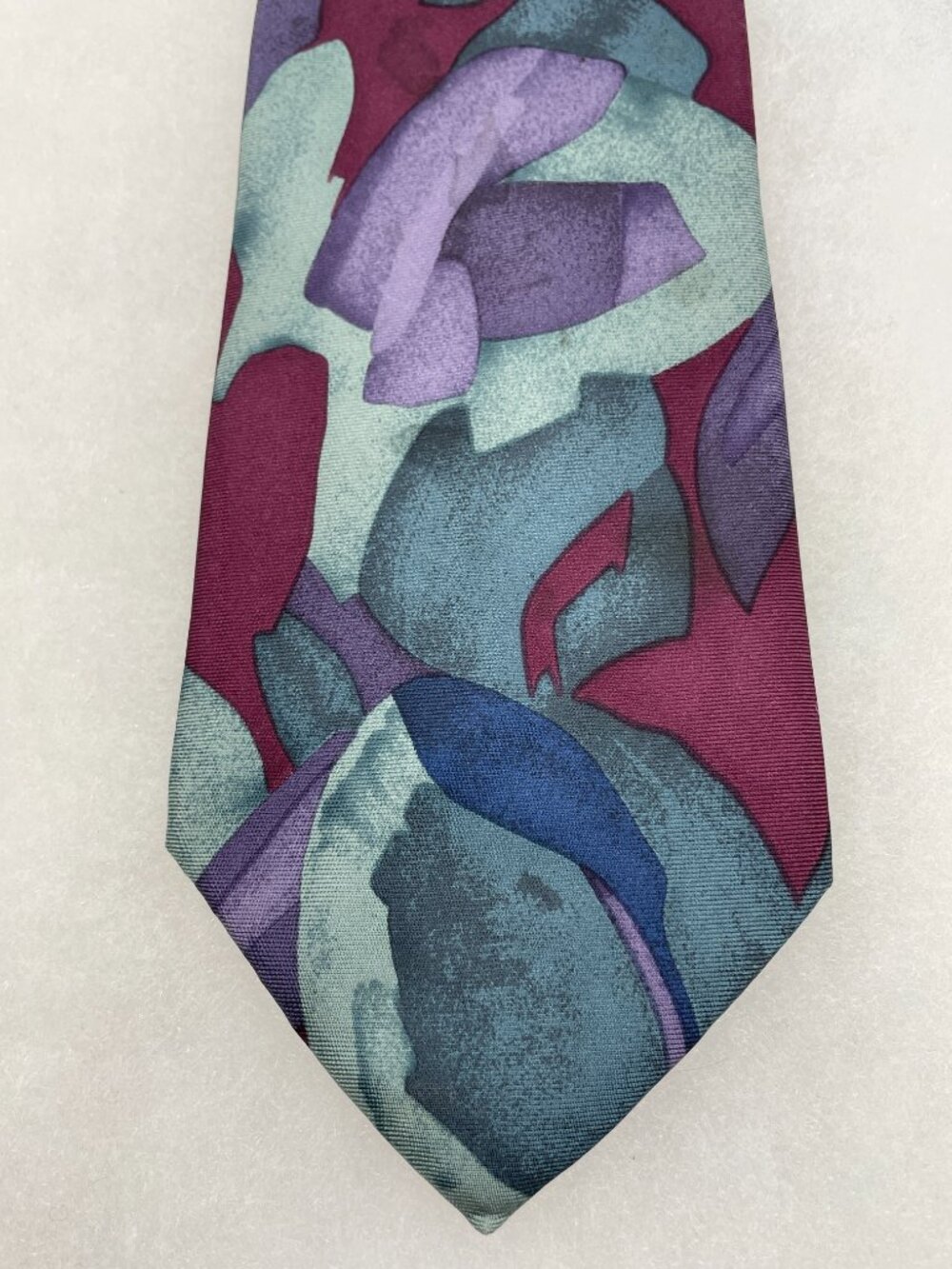 Bill Blass 100% Silk Tie Abstract Geometric Print Burgundy Teal Blue Wide 3.75